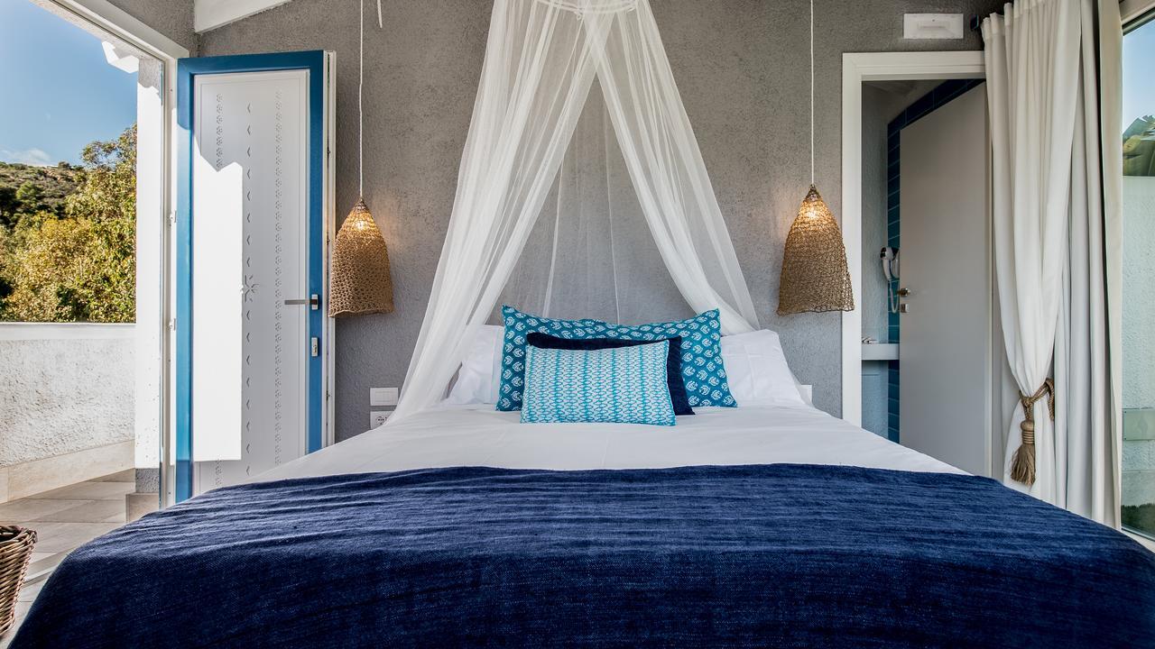 Boutique Hotel Capo Blu Santa Margherita di Pula Buitenkant foto